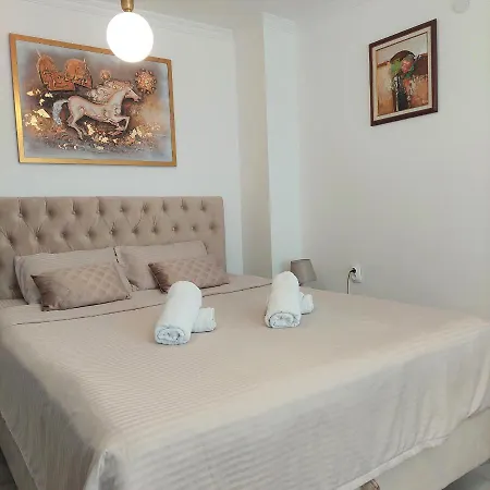 Lux Square Apartamento Skopie