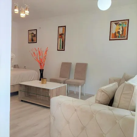 Lux Square Apartamento *