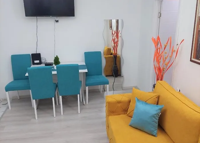 Lux Square Apartment *